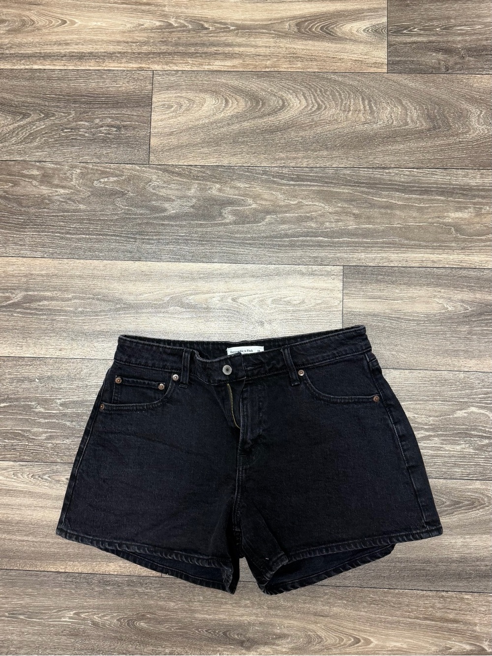 Curve Love Mid- Rise A-Line Shorts - Picture 4 of 6